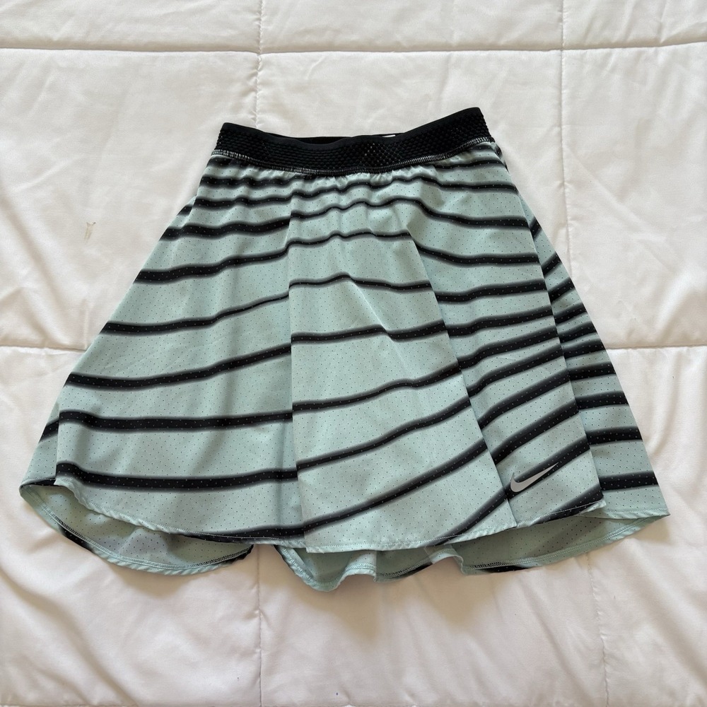 Nike Dri-Fit Skirt Skort Womens XS Striped Blue Tennis Golf‎ Pickleball Active